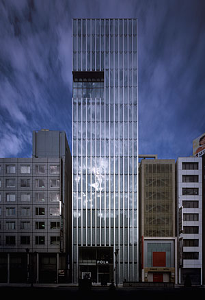 Illustration for article titled Tokyo Building Has Transformable, Adaptive Skin